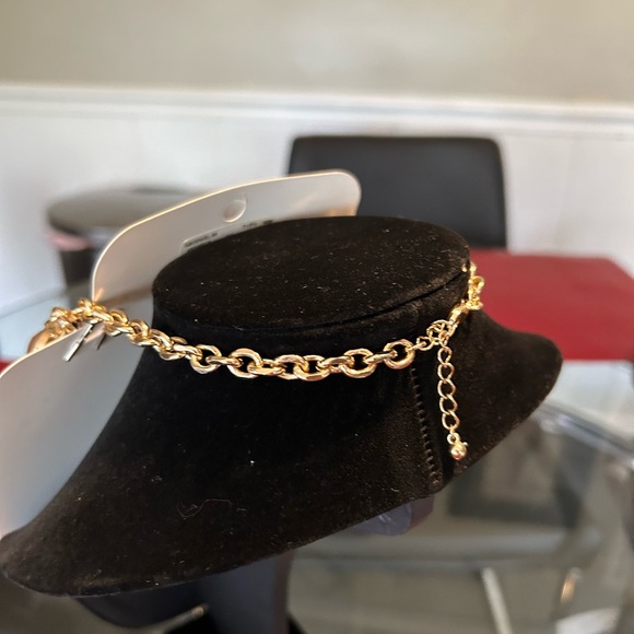 Beautiful statement piece necklace from Aldo - Picture 7 of 8